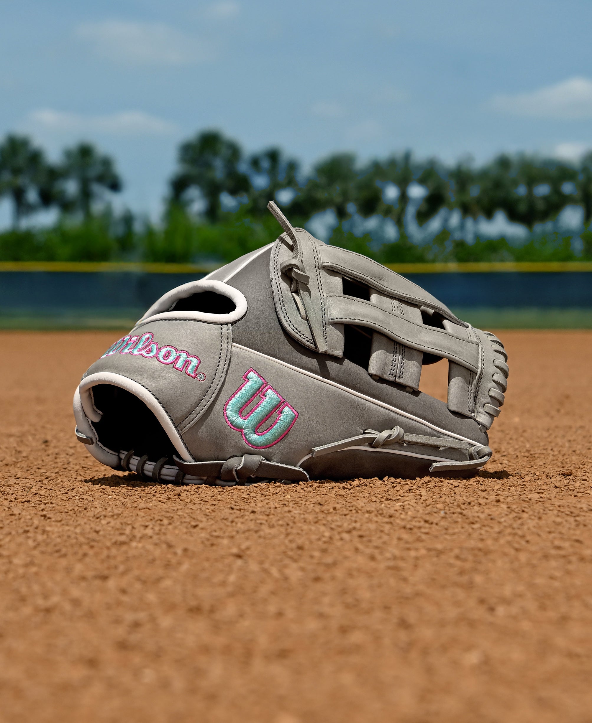 Wilson A1000 DW5 Model 12" Baseball Infield Glove - Image 4